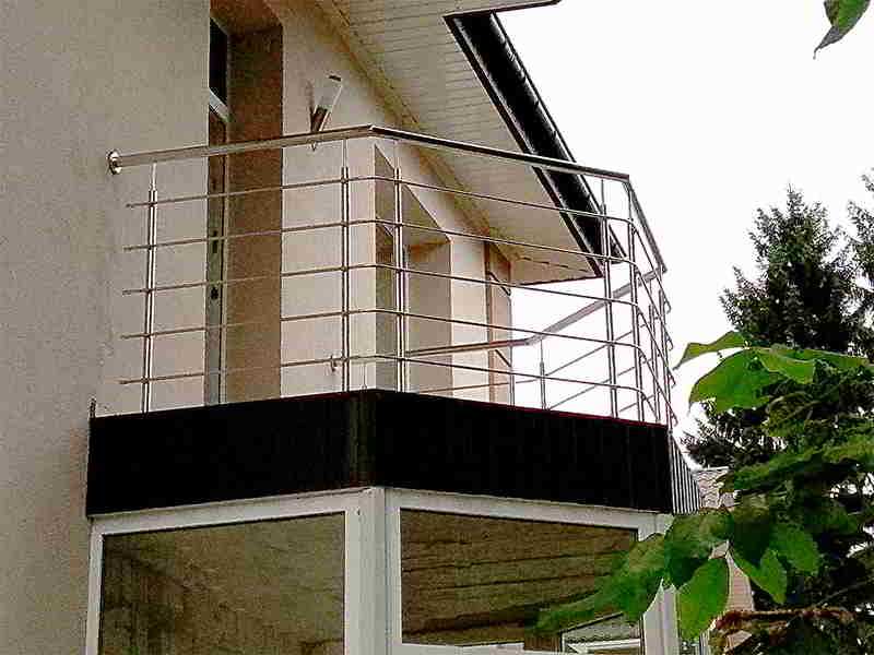 Балконные ограждениян из нержавейки