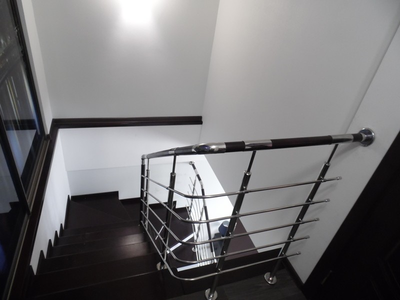 Перила из нержавейки,  Перида