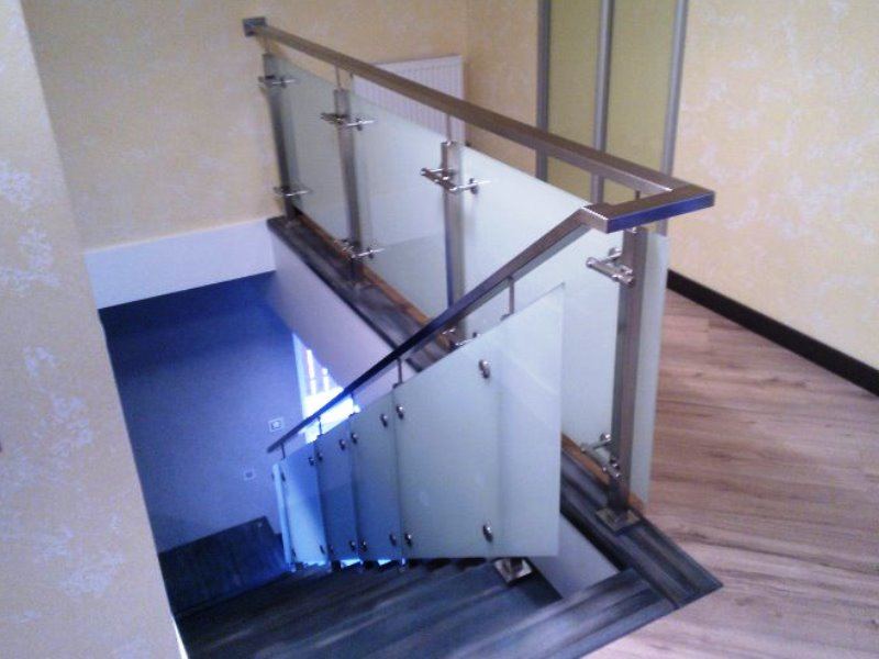 Перила из нержавейки комбинированные 2
