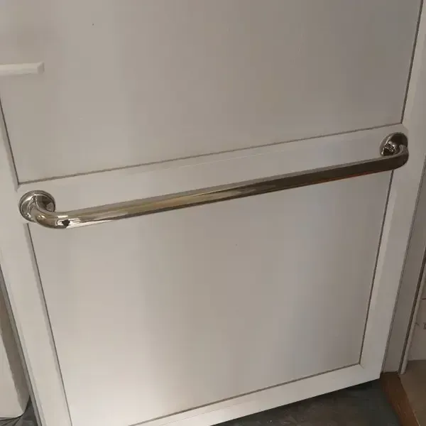 Поручні для інвалідів, Поручні для МГН, Поручні в санвузол, Поручні для інвалідів в туалет, Поручні для умивальника