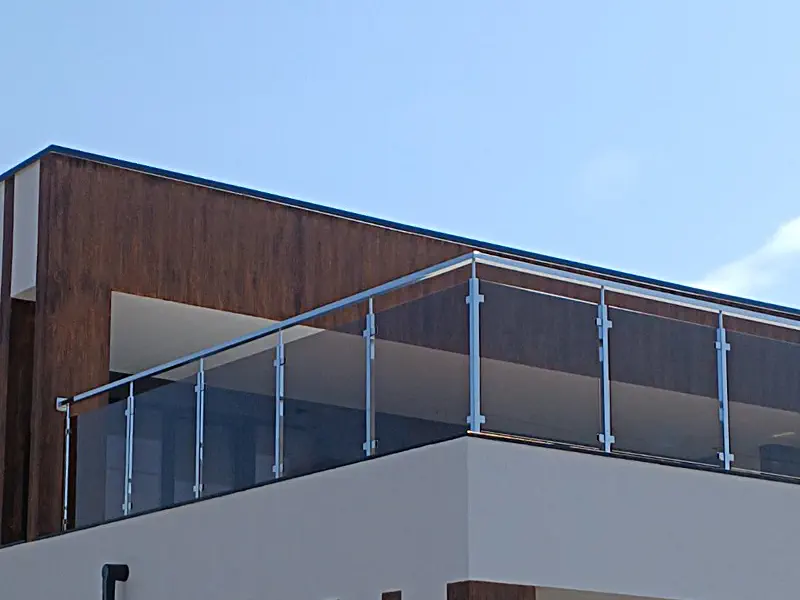 Перила на террасу купить, купить перила, стеклянная терраса