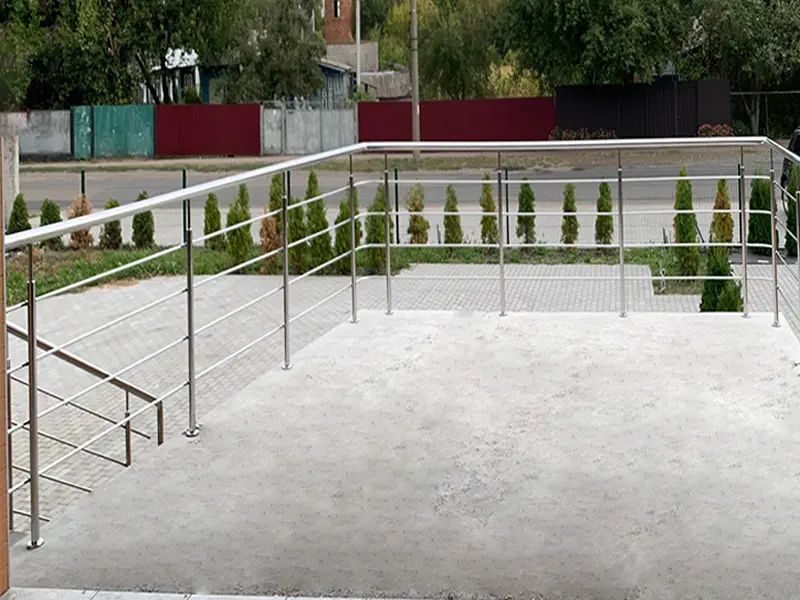 Перила на лестницу в Чернигове, перила из нержавейки Чернигов, перила поручни Чернигов